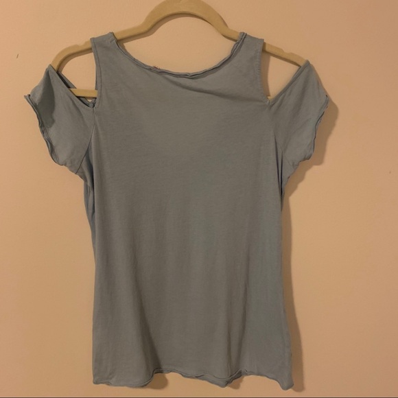 Guess Open Shoulder Tee - Picture 2 of 4